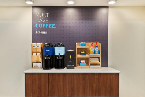 Images Holiday Inn Express & Suites Columbus Airport East by IHG