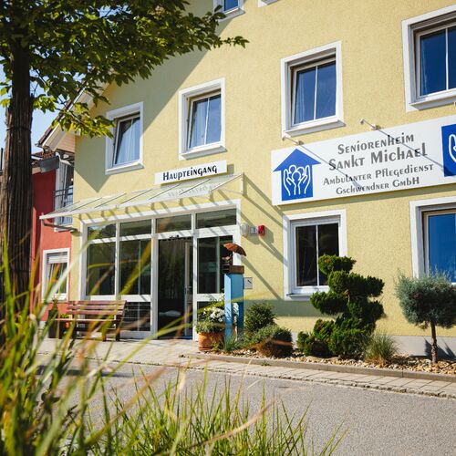 Ambulanter Pflegedienst und Seniorenheim St. Michael, Gschwendnerweg 1 in Roding
