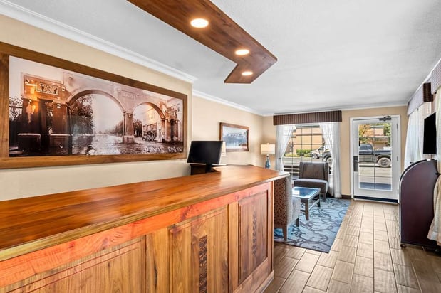 Images Best Western University Lodge