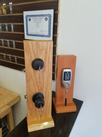 Images Extra Locksmith - Dallas