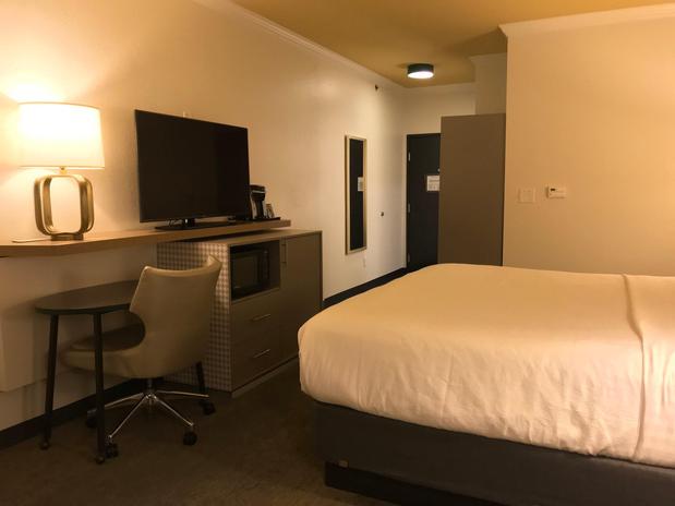 Images Holiday Inn & Suites McKinney - N Allen by IHG