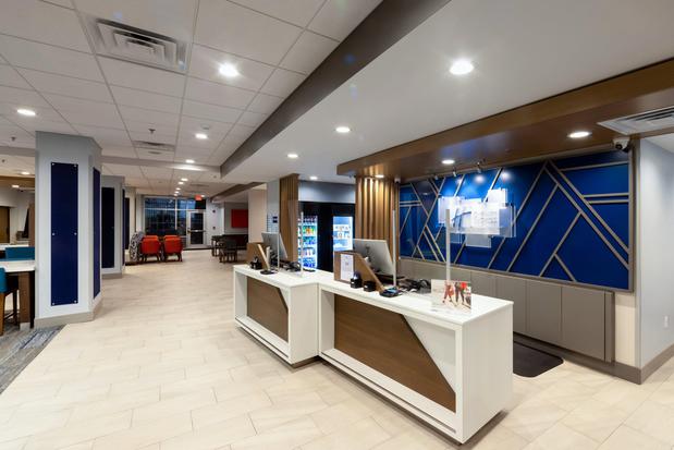 Images Holiday Inn Express & Suites Harrisonburg – University Area by IHG