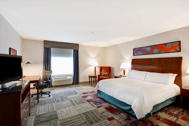 Images Hilton Garden Inn Gulfport Airport