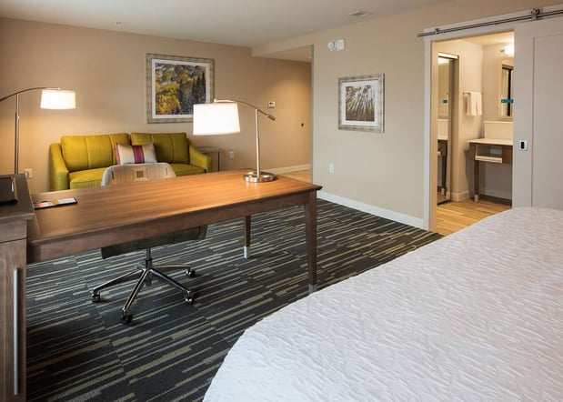 Images Hampton Inn & Suites Seattle/Redmond