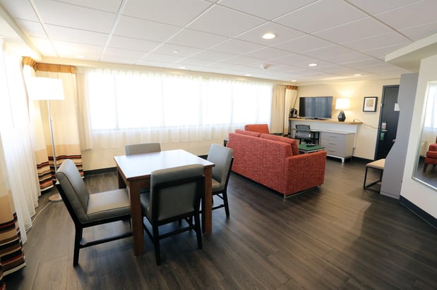 Images Holiday Inn Champaign by IHG