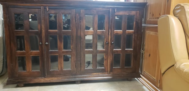 Images J and B Furniture Consignments
