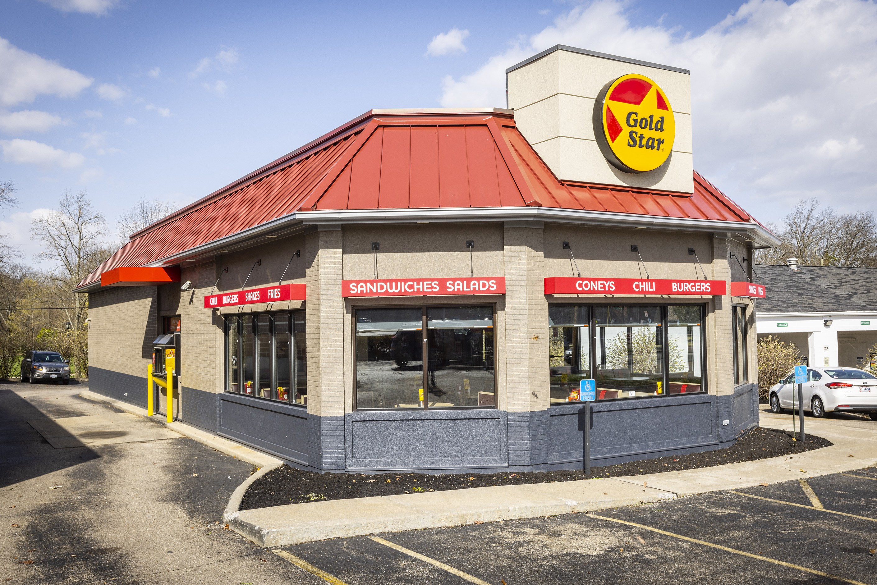 Gold Star Mt. Washington's newly remodeled storefront and drive-thru.