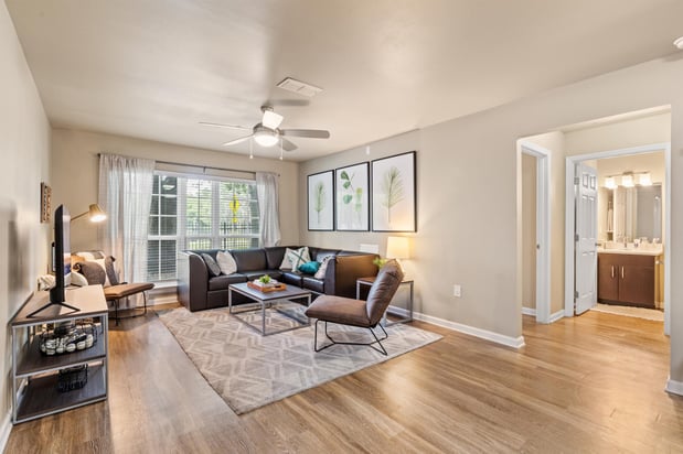 Images Royal Village