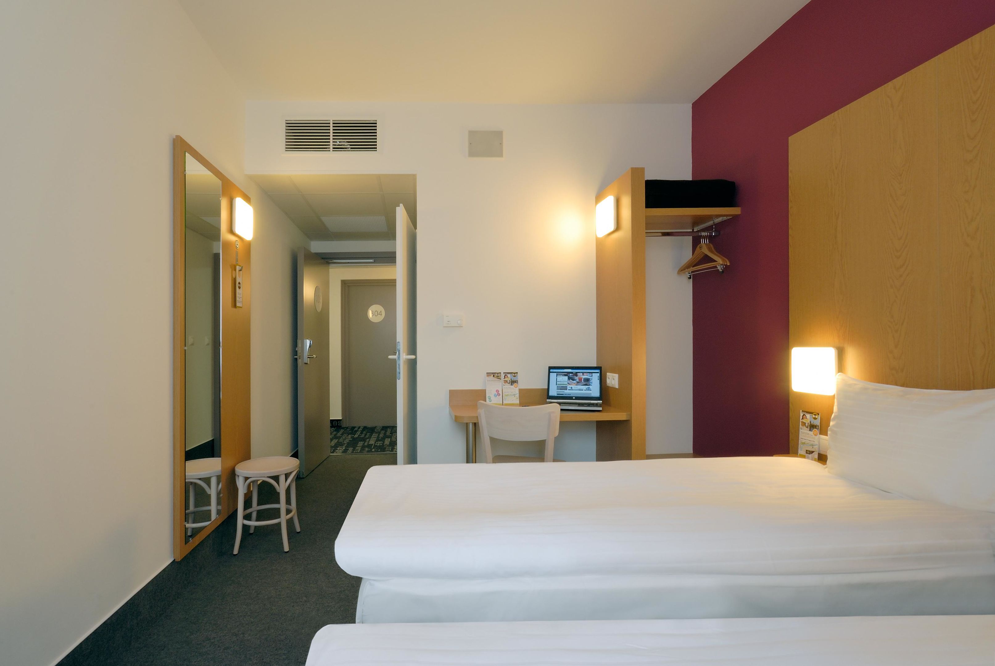 B&B HOTEL Prague-City