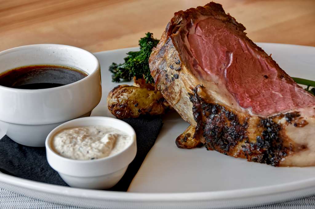 DoubleTree by Hilton Virginia Beach Oceanfront South