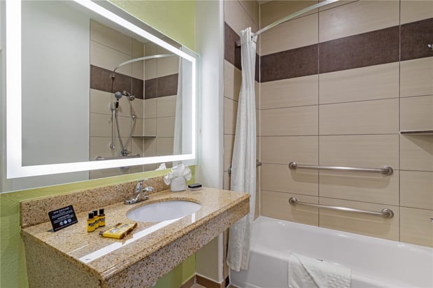 Images Best Western Plus North Houston Inn & Suites