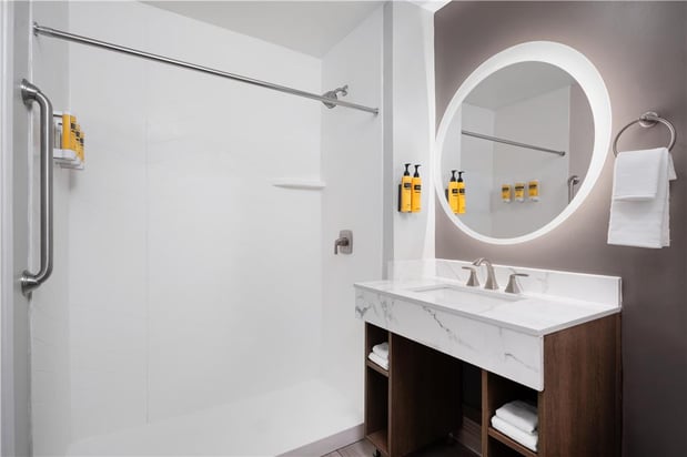 Images Best Western Plus Pepper Tree Inn