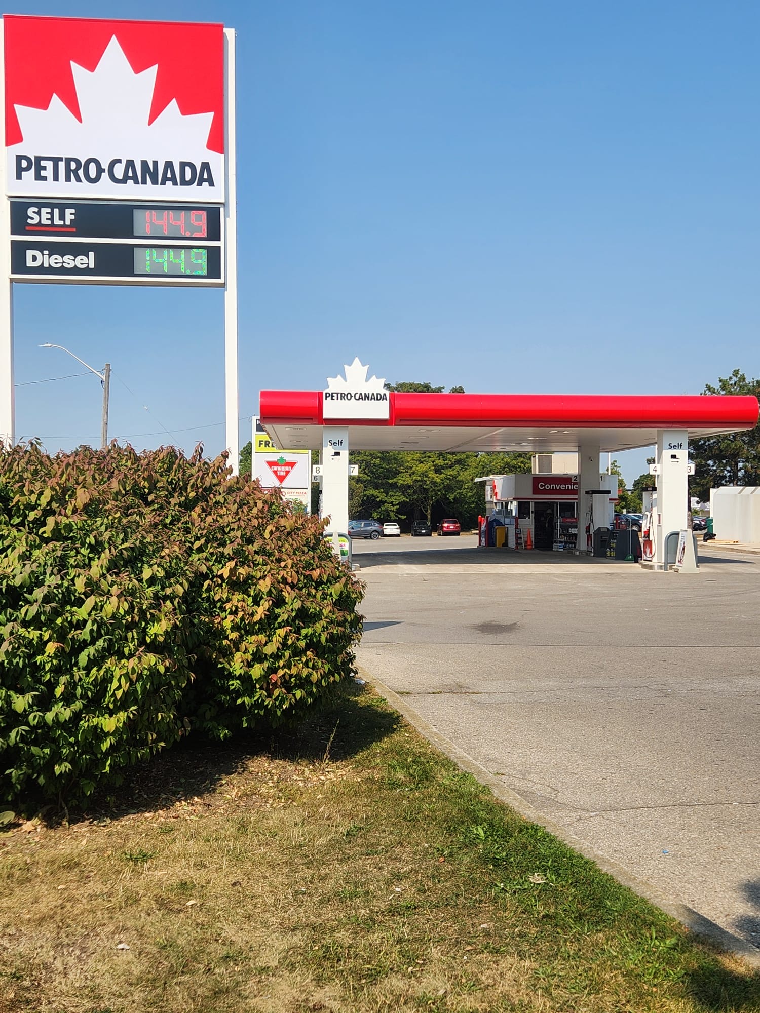 Petro-Canada operated by Canadian Tire Petroleum