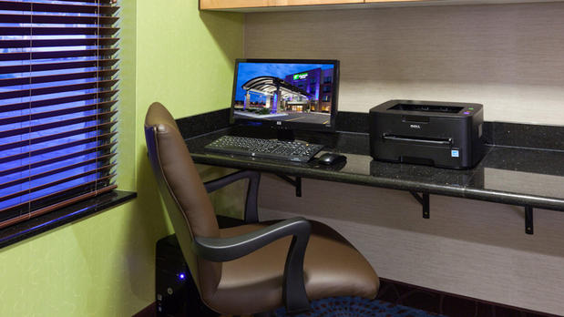 Images Holiday Inn Express & Suites Rochester – Mayo Clinic Area by IHG