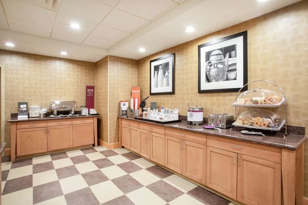 Images Hampton Inn & Suites Denver/South-RidgeGate