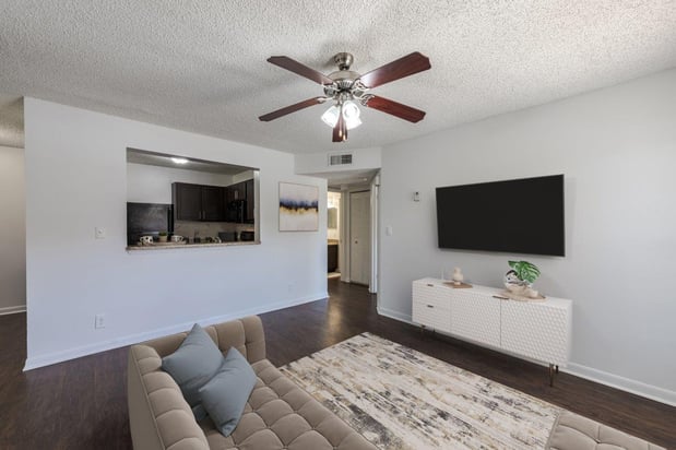Images Savannah Place Apartments & Townhomes