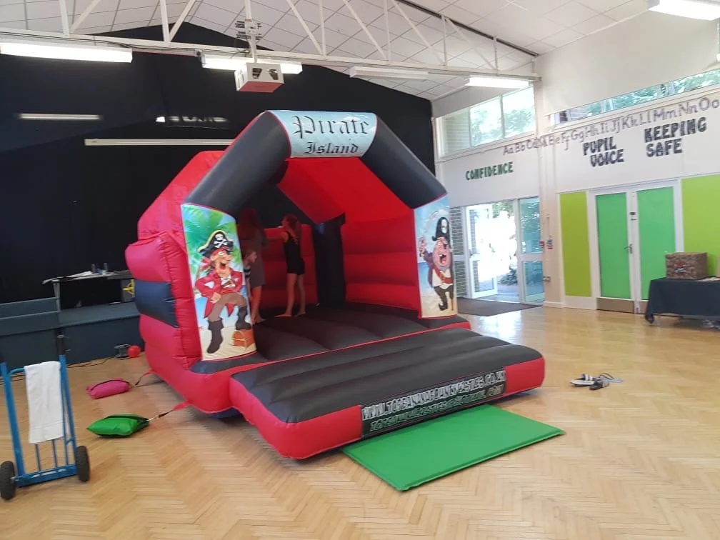 Images Top Banana Bouncy Castles