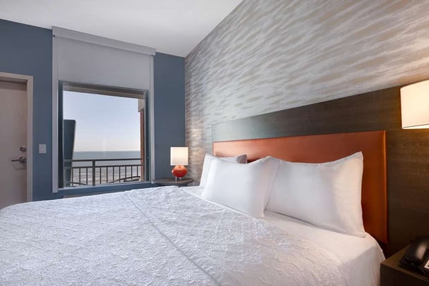 Images Home2 Suites by Hilton Galveston