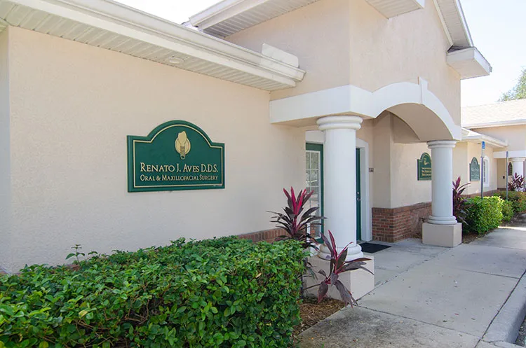 Tampa Bay Institute of Oral Surgery and Dental Implants Image