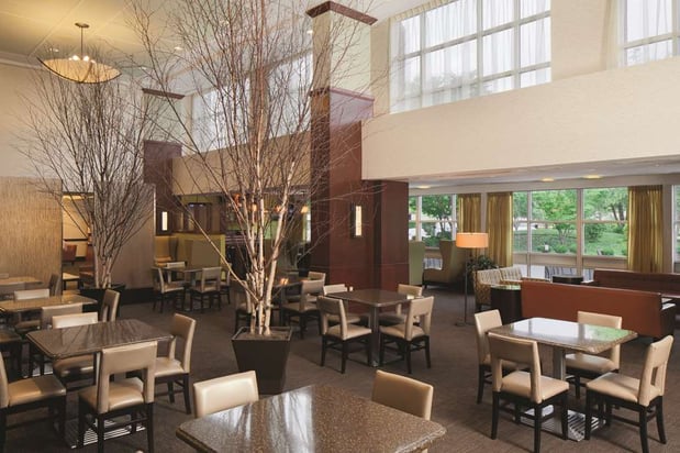 Images DoubleTree by Hilton Boston Bayside