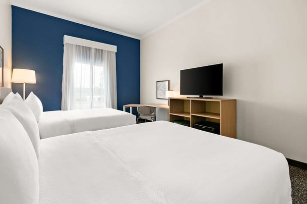 Images Spark by Hilton Commerce, GA