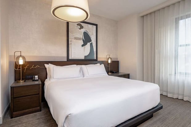 Images Hotel Fort Des Moines, Curio Collection by Hilton