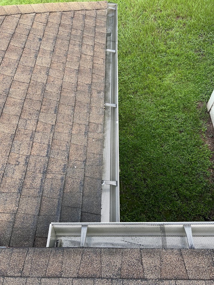 Keep rainwater moving where it belongs with professional gutter cleaning in Hunters Creek, FL. R & R Elite Pressure Washing removes accumulated leaves, dirt, and roof debris from gutters and helps clear accessible downspouts.