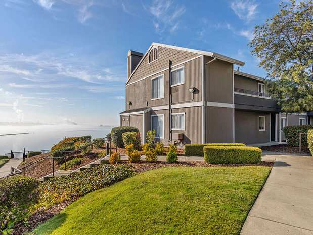 Images Bay Village Apartments