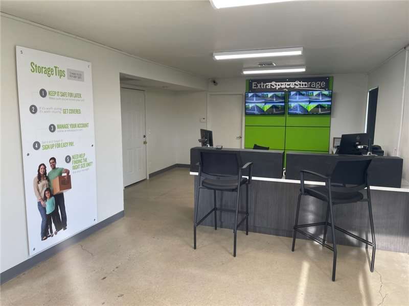 Office - Extra Space Storage at 851 W Esplanade Ave, San Jacinto, CA 92582