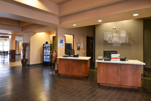 Images Holiday Inn Express & Suites Globe, an IHG Hotel