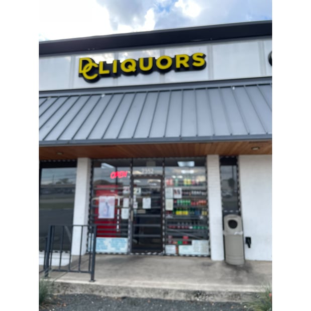 Images DC Liquors - NW Military