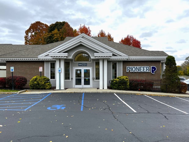 Images Pioneer - Waterford ATM