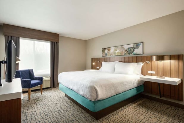 Images Hilton Garden Inn Dubuque Downtown