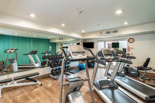Images Holiday Inn Express & Suites Fremont - Milpitas Central by IHG