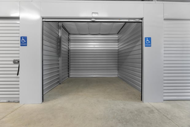 Images Storland - Visalia