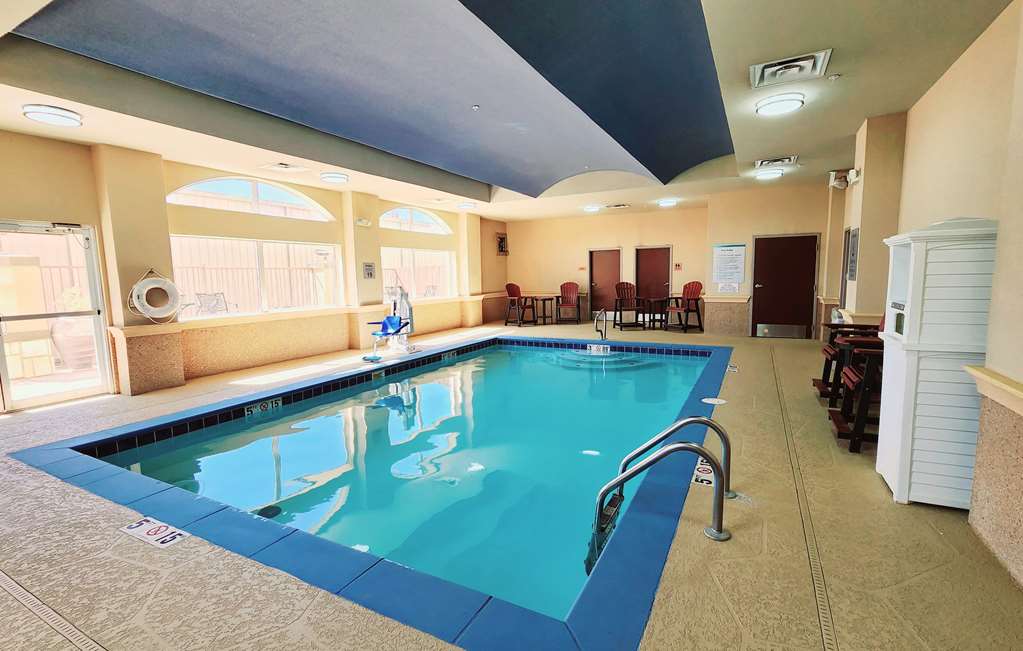 Indoor Pool Best Western Plus JFK Inn & Suites North Little Rock (501)246-3300