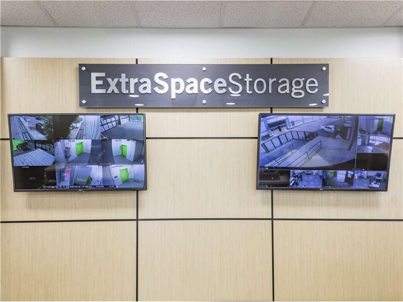 Keypad Extra Space Storage New York (212)694-0849