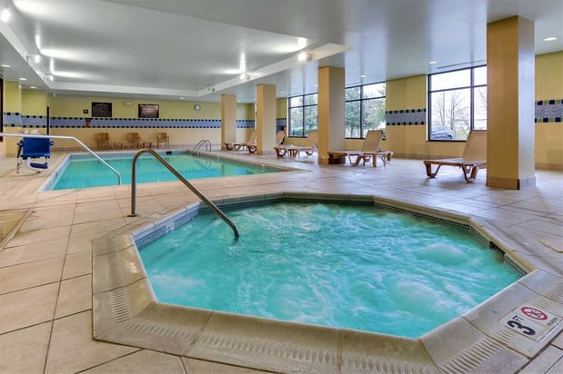 Images Hampton Inn & Suites Indianapolis-Airport