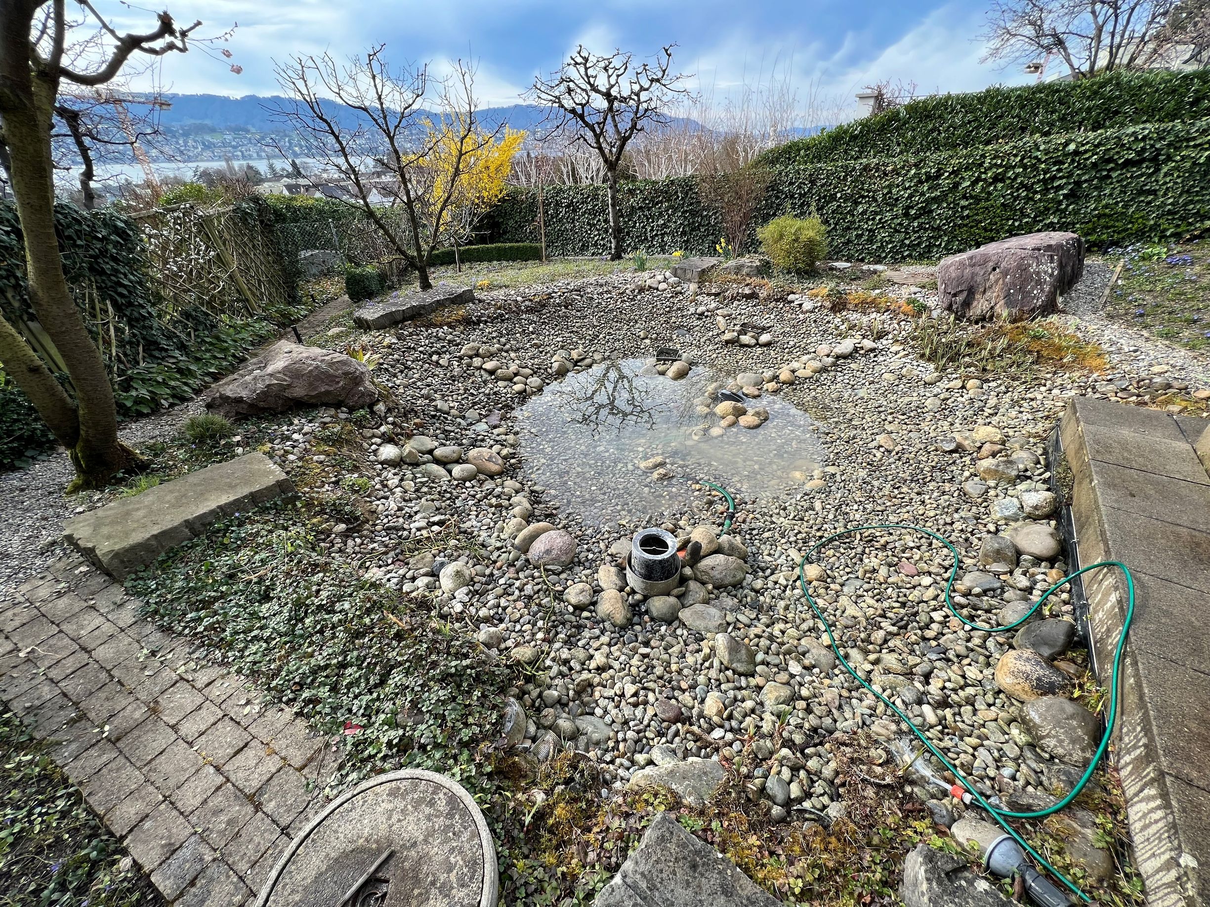 Jasari Garten, Untere Heslibachstrasse 54 in Küsnacht ZH