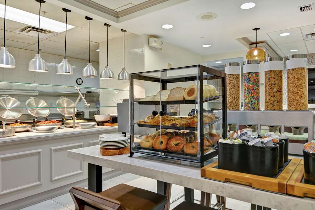 Breakfast Area Hilton Garden Inn Lake Buena Vista/Orlando Orlando (407)239-9550