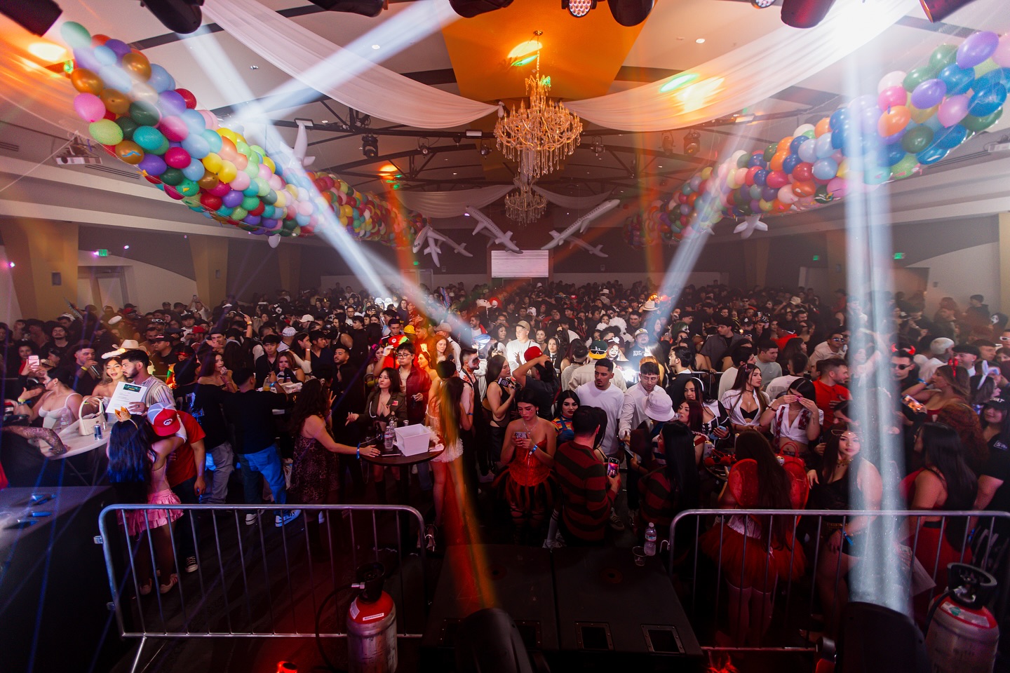 Vinnie's Bar & Grill Image