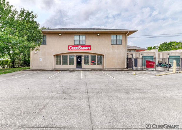 Images CubeSmart Self Storage