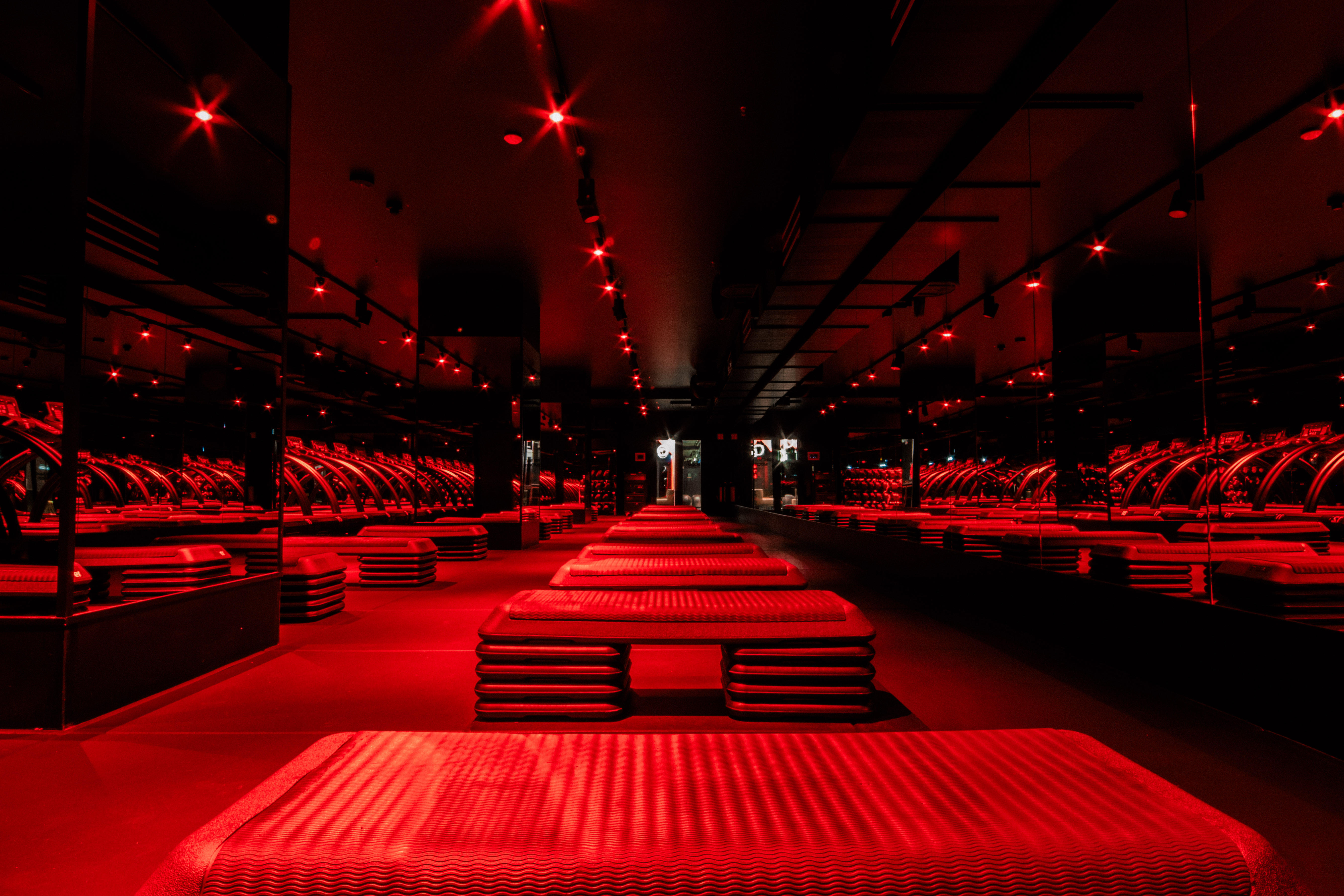Barry's Frankfurt – Red Room