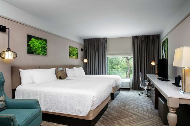 Images Hilton Garden Inn Mobile Downtown