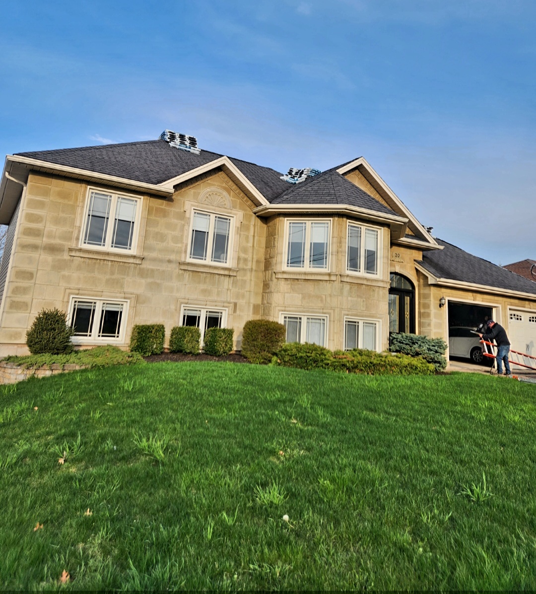 Images Macca Roofing Inc - Moncton