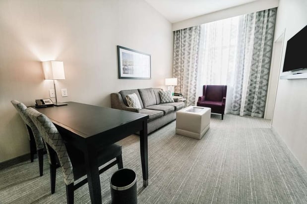 Images Embassy Suites by Hilton Louisville Downtown