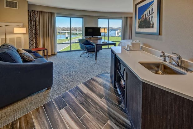 Images Hampton Inn & Suites Franklin Berry Farms
