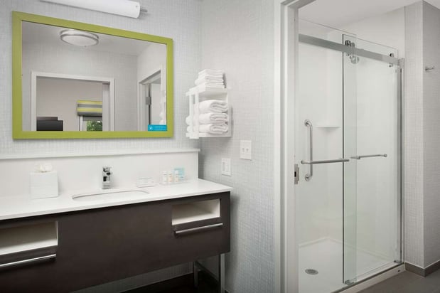 Images Hampton Inn & Suites Charlotte Airport Lake Pointe