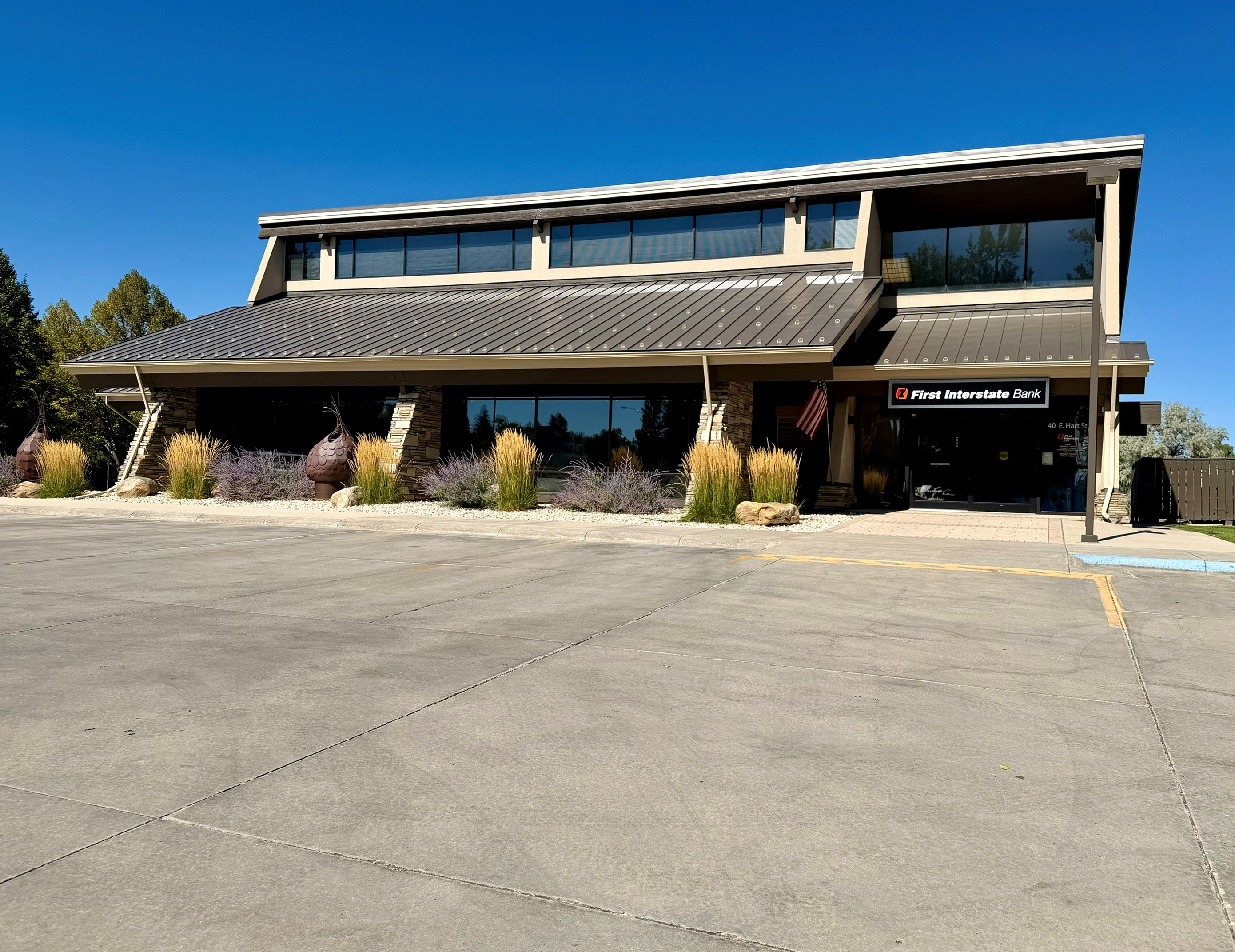 Exterior image of First Interstate Bank in Buffalo, Wyoming.