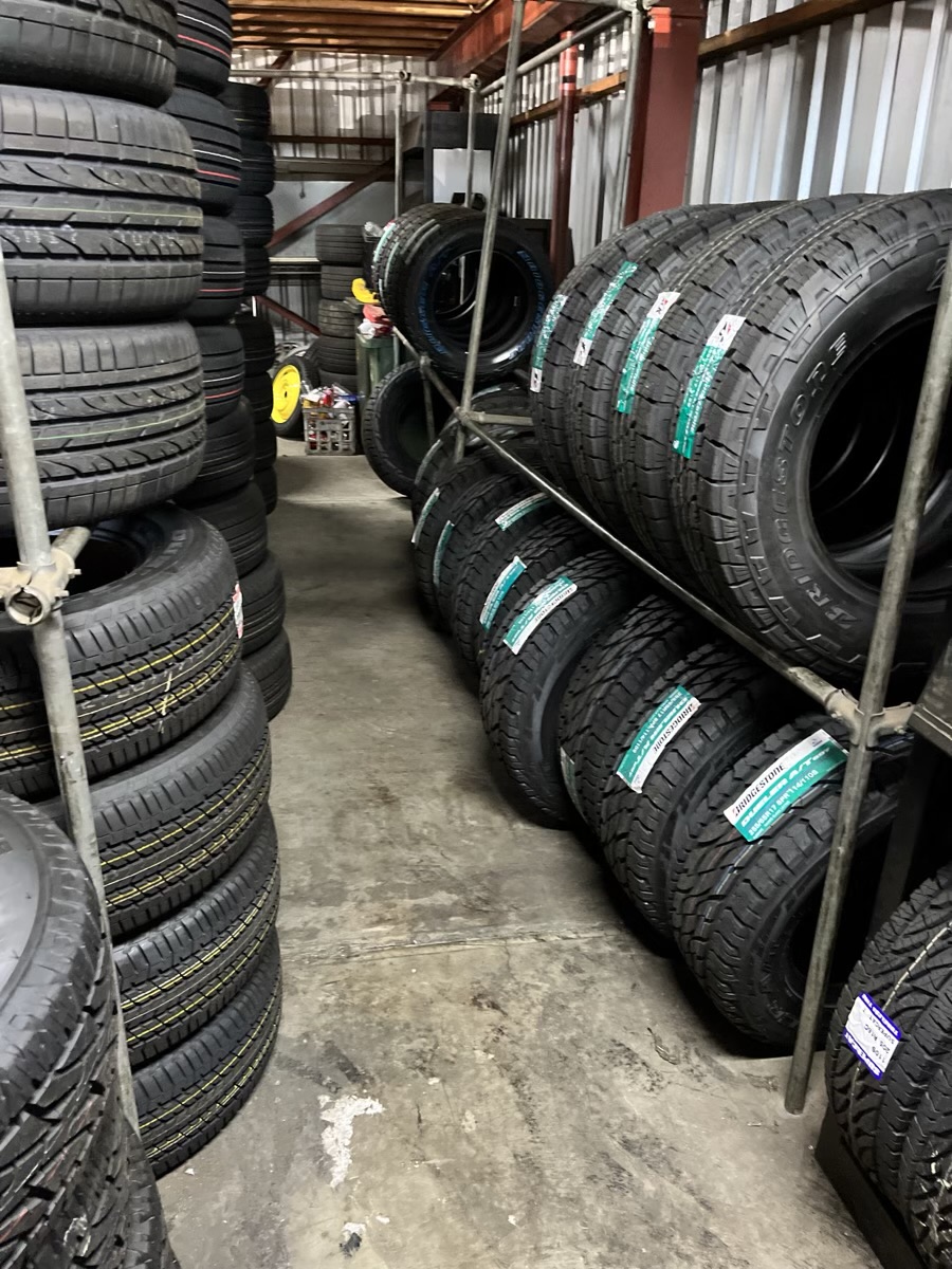 Images Bridgestone Select Tyre & Auto Salisbury